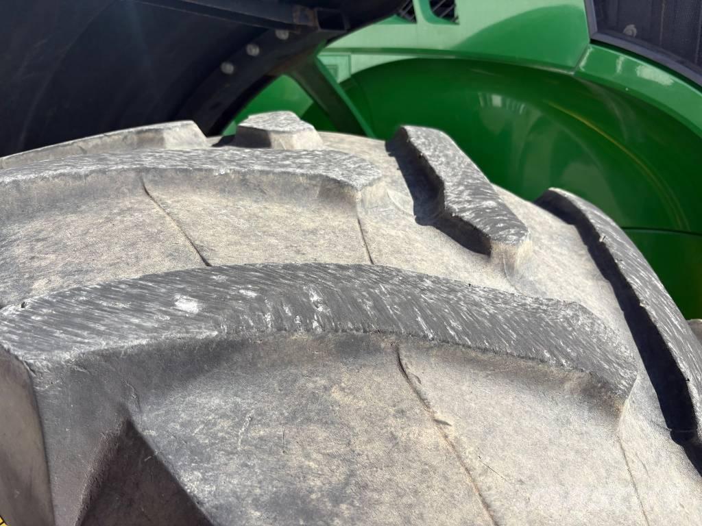 John Deere 7230 R Traktorit