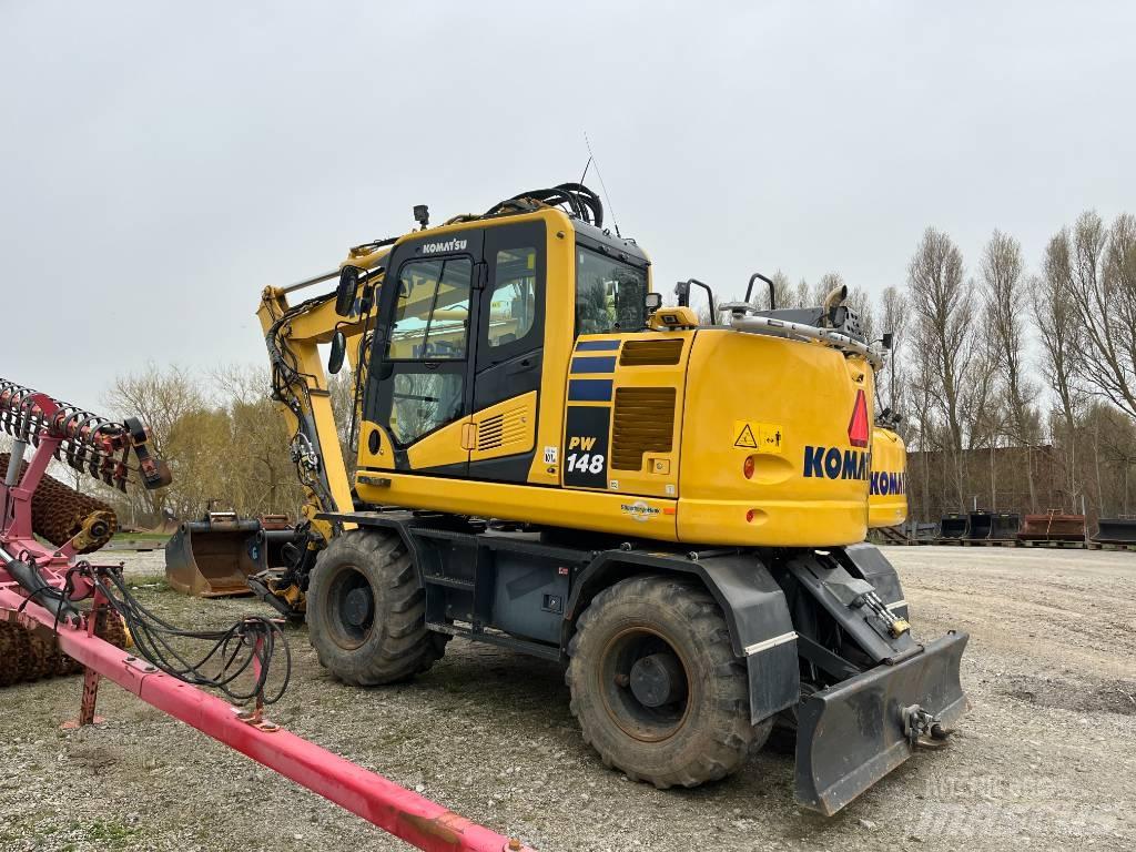 Komatsu PC 290 / PW148 Pyöräkaivukoneet