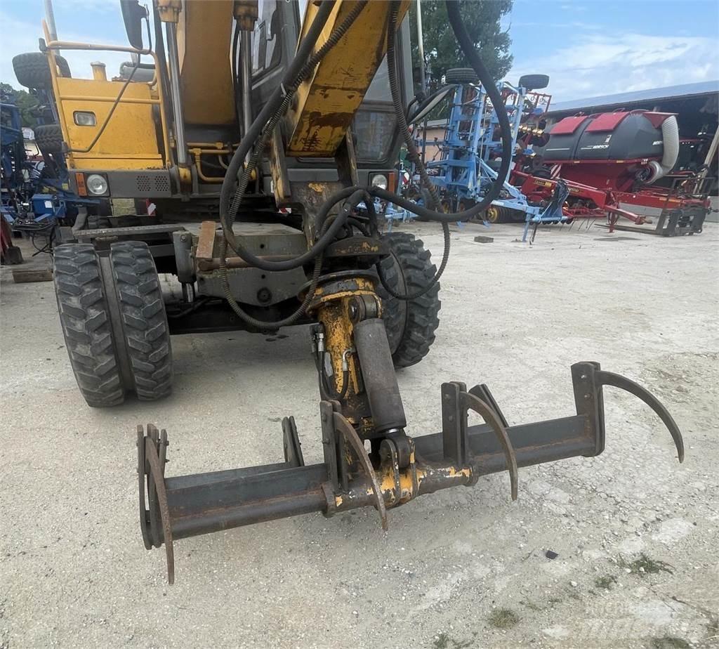JCB 130 W Pyöräkaivukoneet