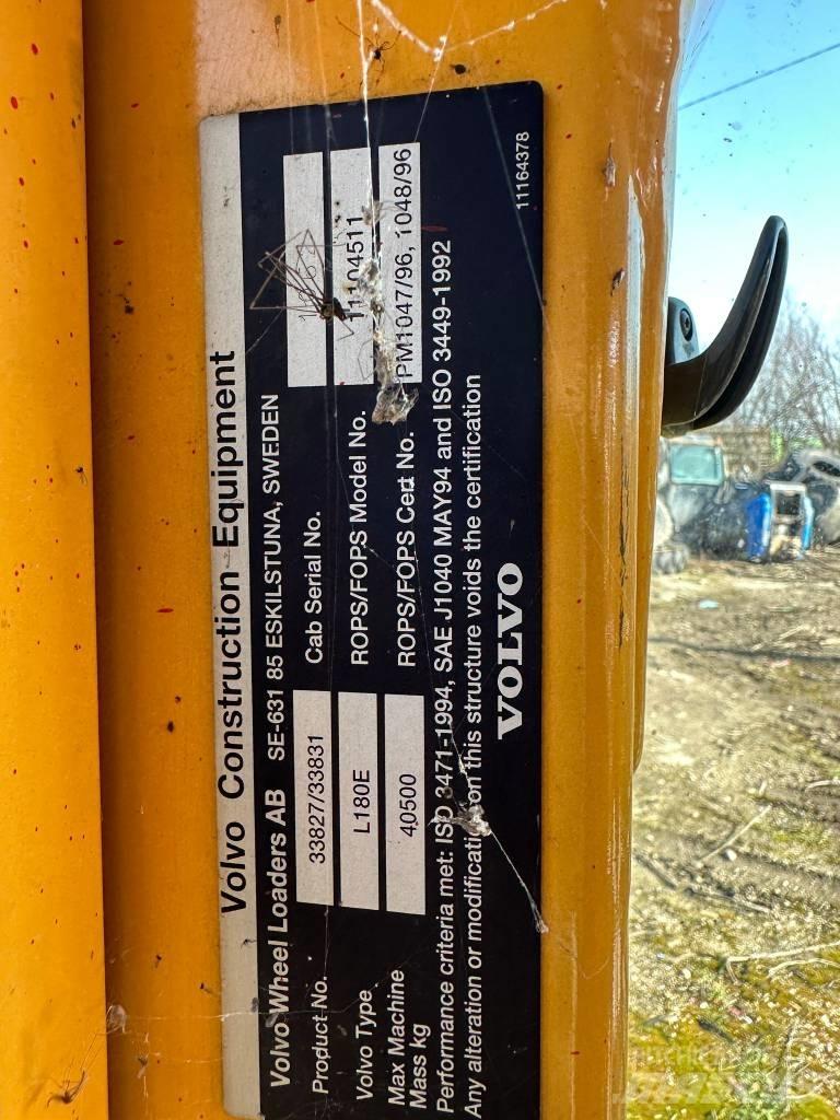 Volvo L 180 E CABIN Ohjaamo ja sisusta
