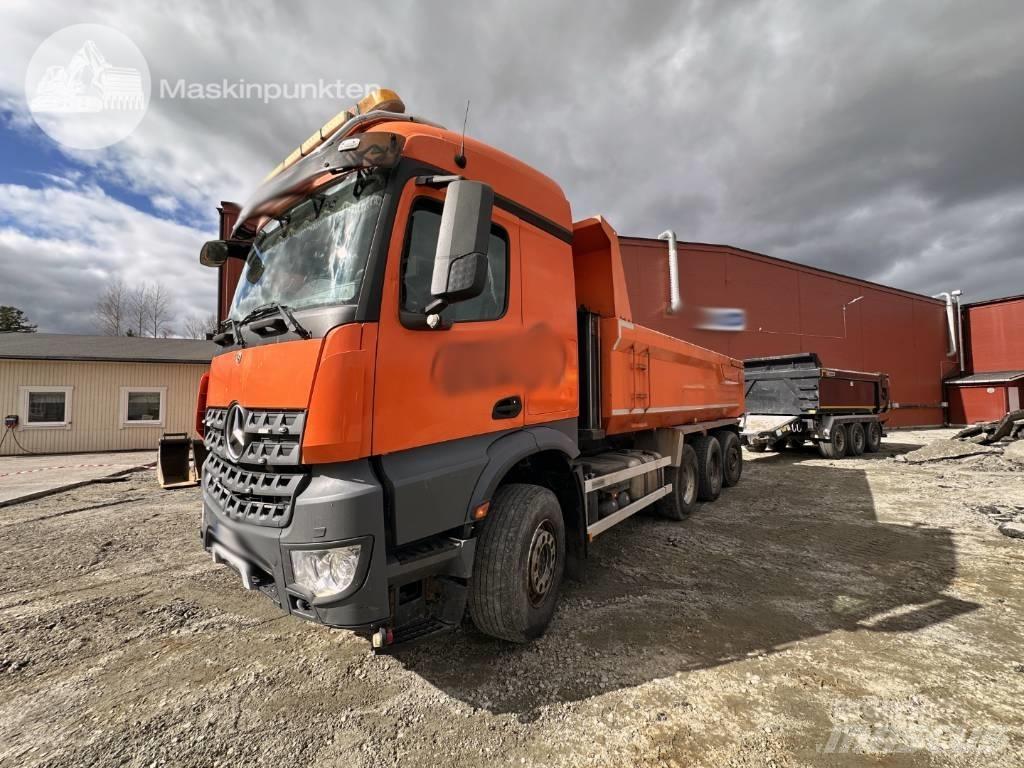Mercedes-Benz Arocs Sora- ja kippiautot
