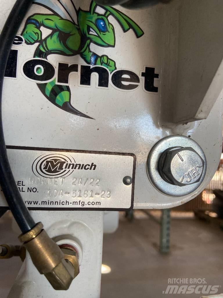  Minnich Hornet 24/22 Lisävarusteet