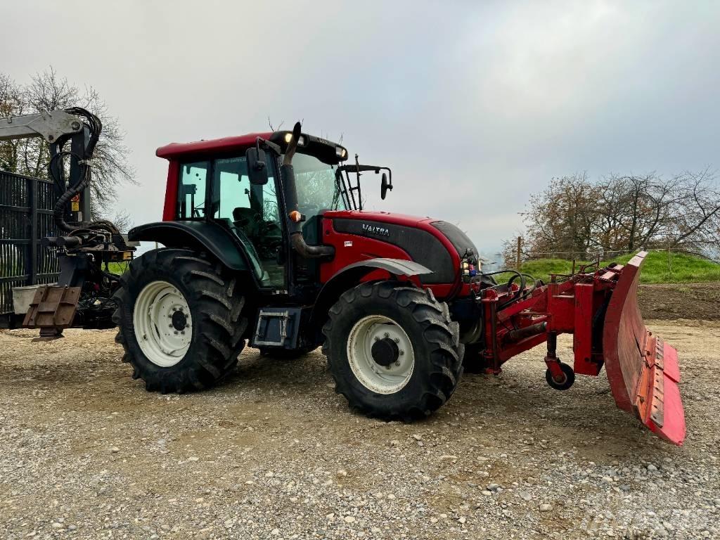 Valtra N 91 Traktorit