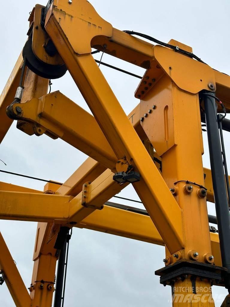 Combilift SC 3 T Kontinkäsittelytrukit