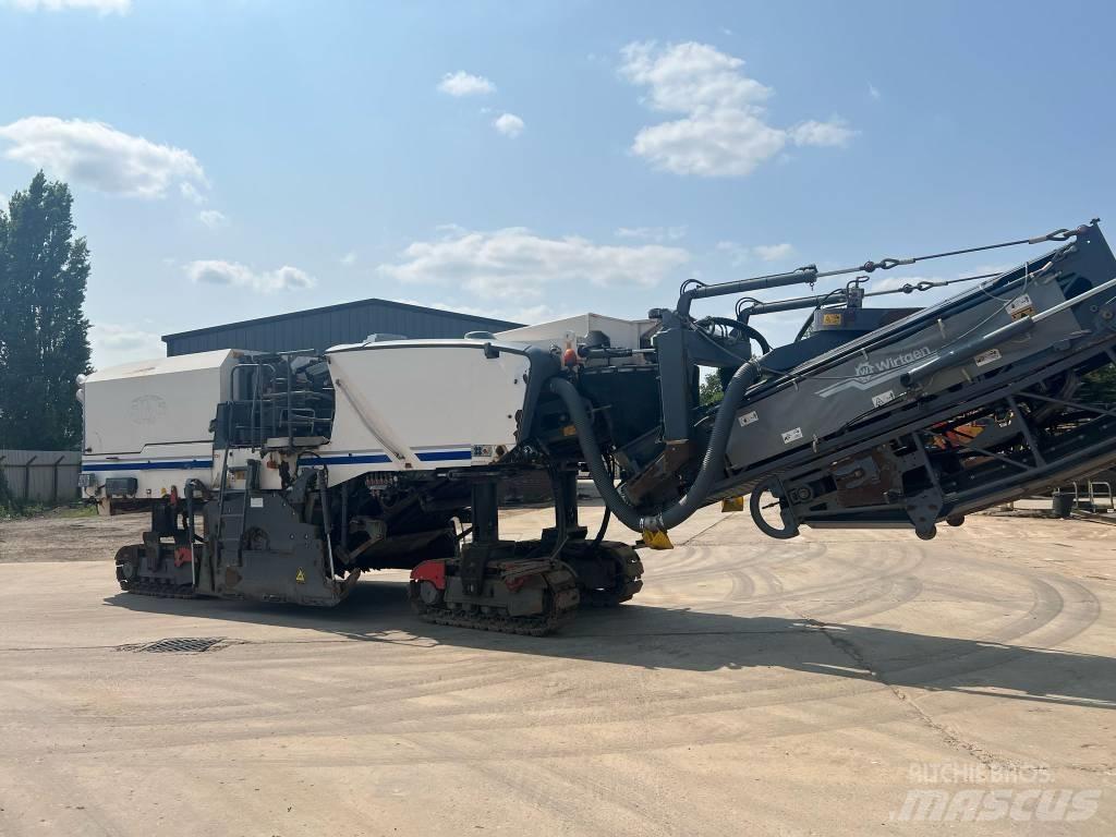 Wirtgen W 220 Kylmäasfalttikoneet