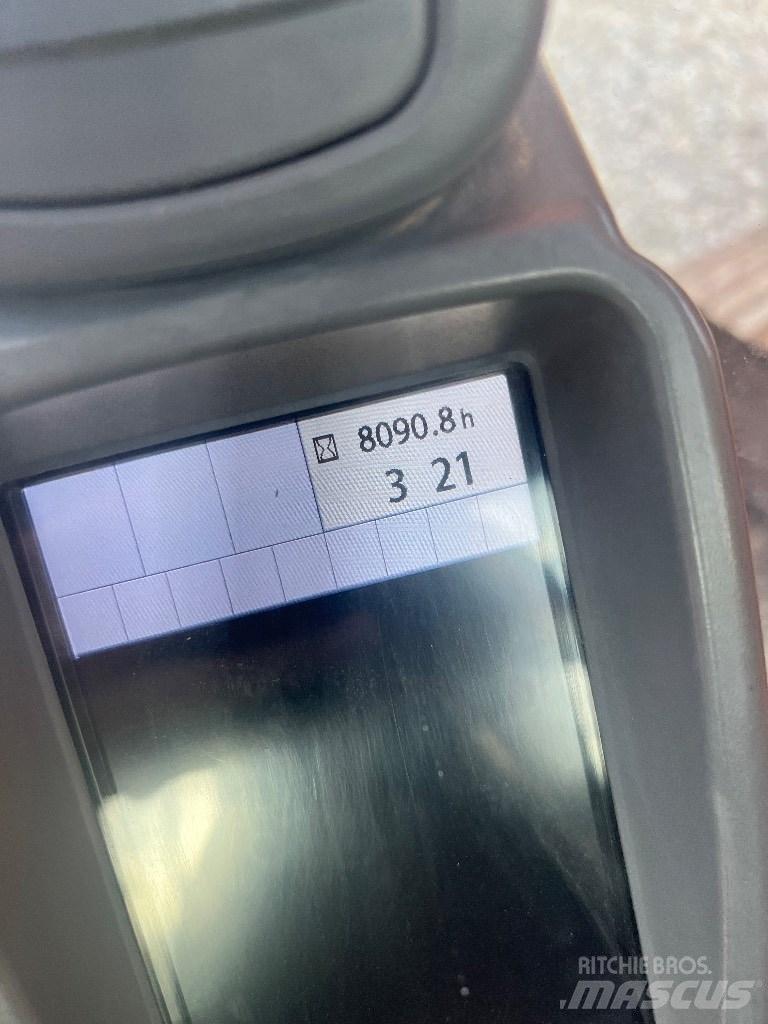 Hitachi ZX 210 Telakaivukoneet