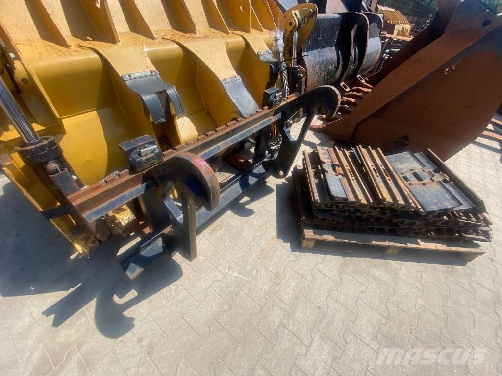 CAT 953 bucket Telaketjupuskutraktorit