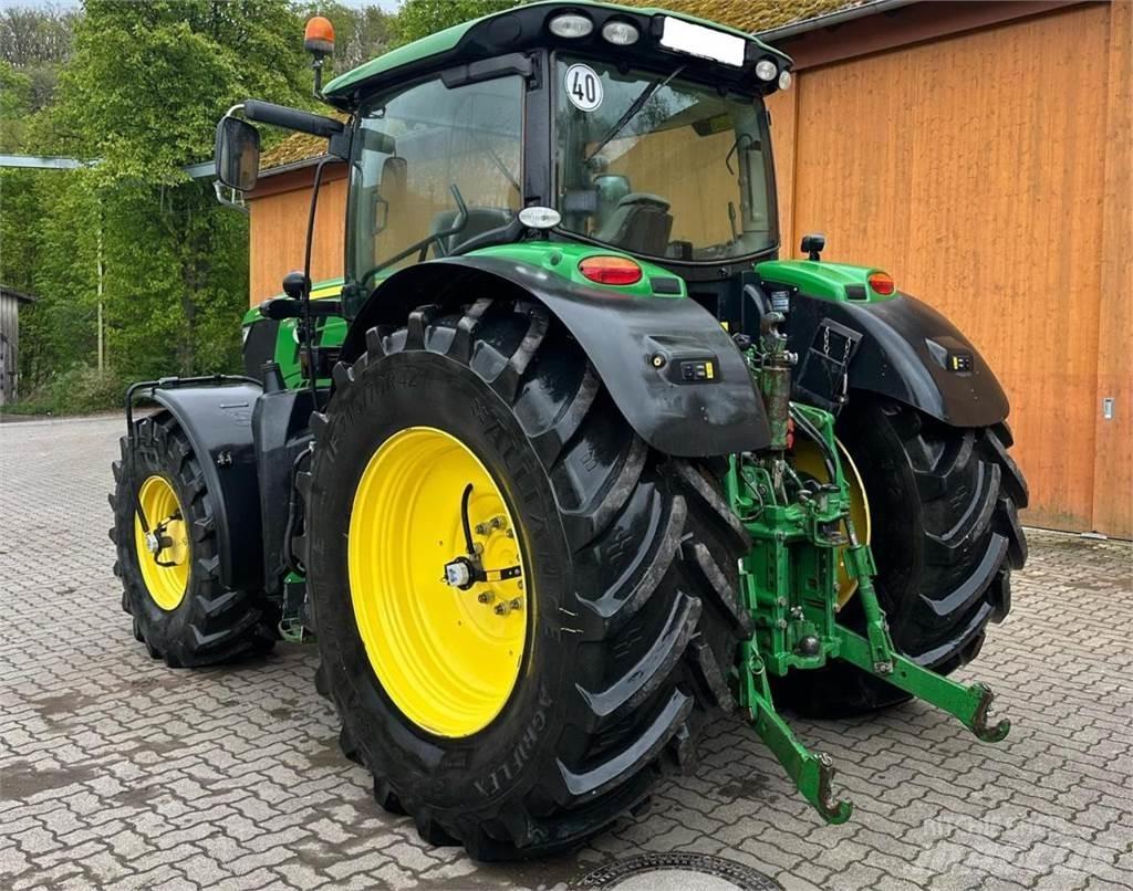 John Deere 6210R Traktorit