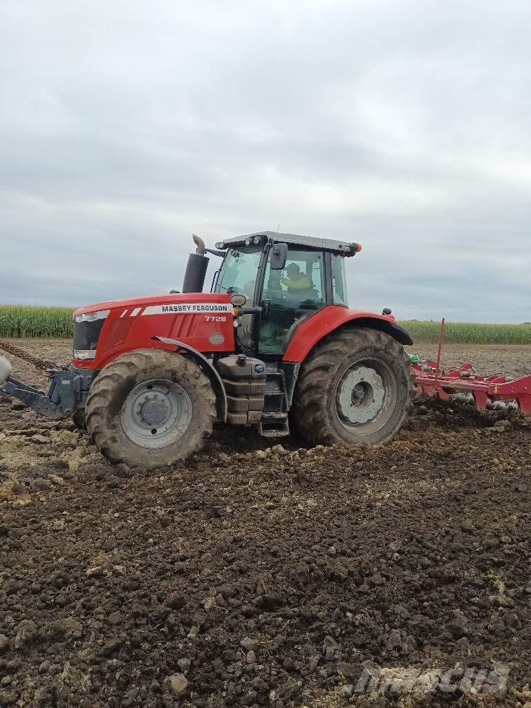 Massey Ferguson 7726 Traktorit