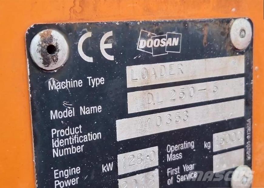 Doosan DL 250-5 Pienkuormaajat