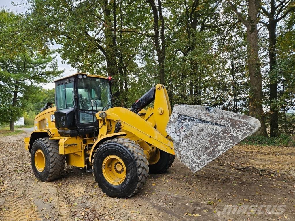 CAT 930 M Pyöräkuormaajat