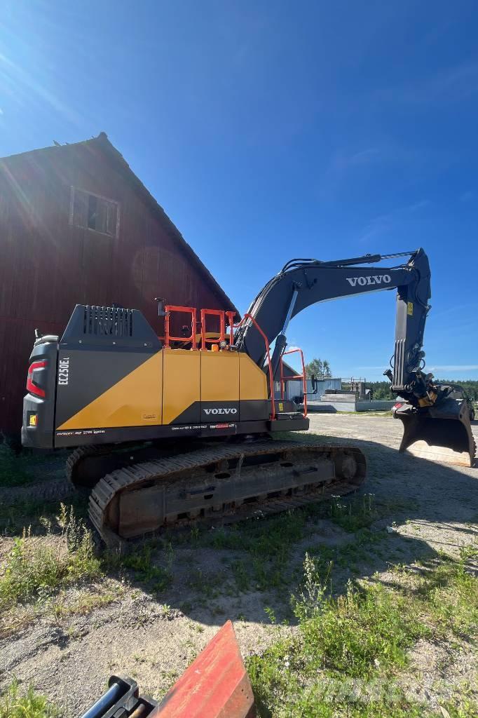 Volvo EC 250 EL Telakaivukoneet