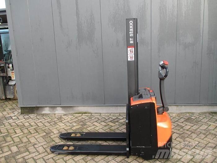 BT SWE 080L Käyden ajettavat pinoamistrukit