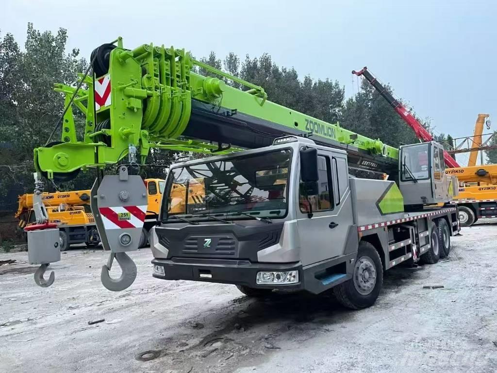 Zoomlion ZTC 250 A Mobiilinosturit