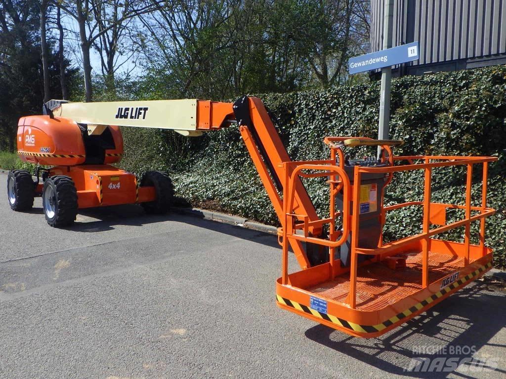 JLG 660SJ Teleskooppipuominostimet