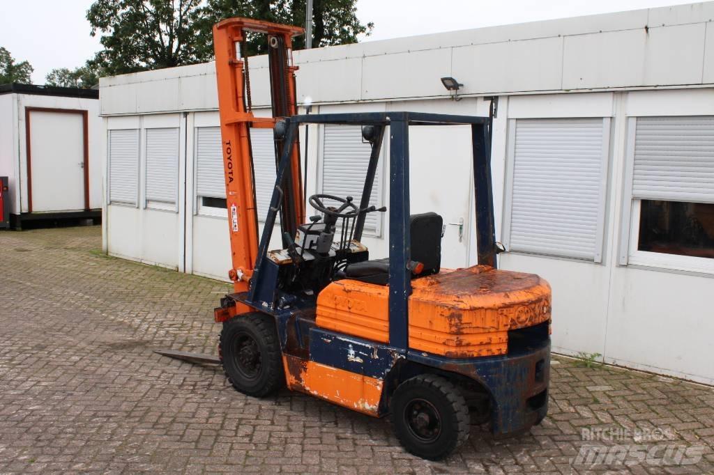 Toyota 5 FD 25 Dieseltrukit