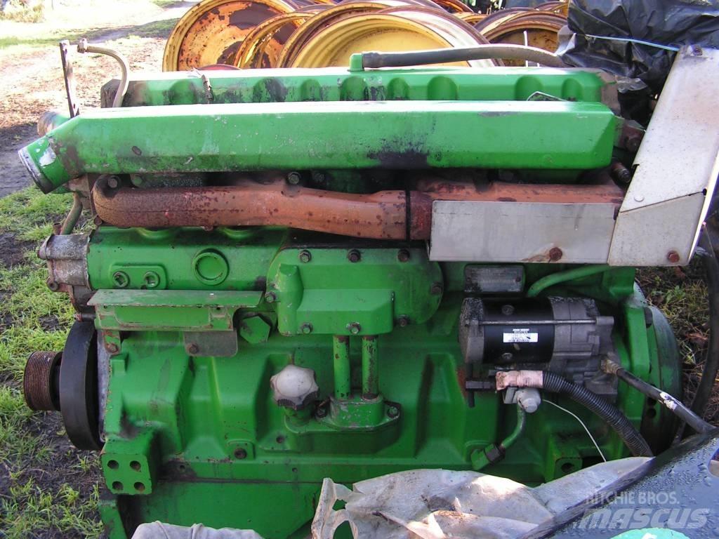John Deere 8100 Moottorit