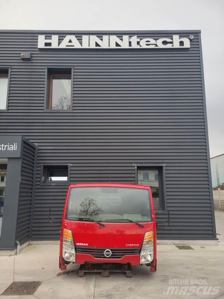 Nissan Cabstar Ohjaamot ja sisustat