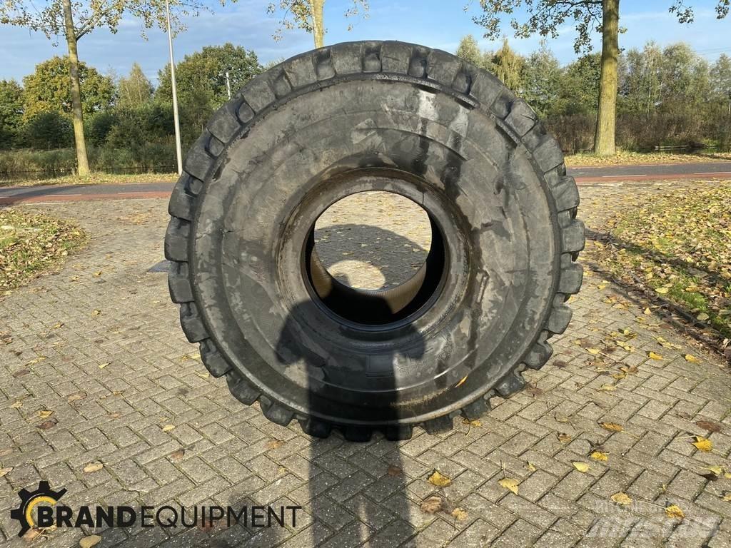 Band - 29.5-R25 Renkaat ja vanteet