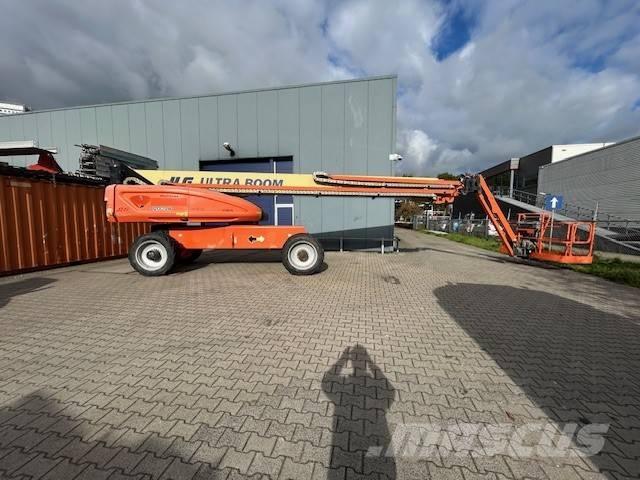 JLG 1200 SJP Teleskooppipuominostimet