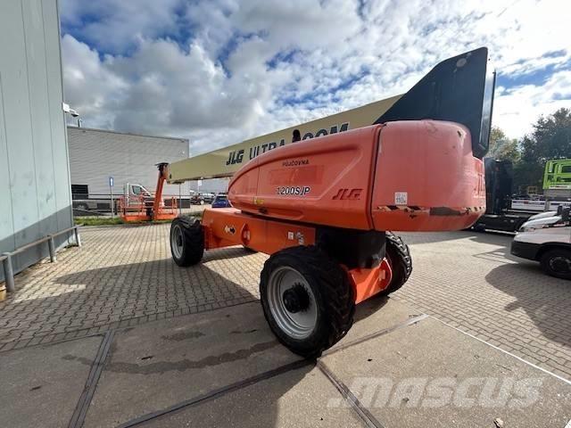 JLG 1200 SJP Teleskooppipuominostimet