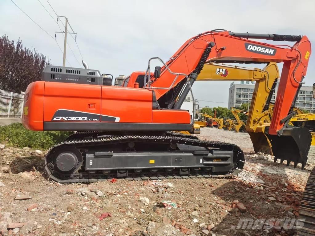 Doosan DX 300 LC-9C Telakaivukoneet