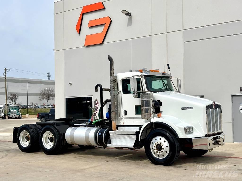 Kenworth T 800 Vetopöytäautot