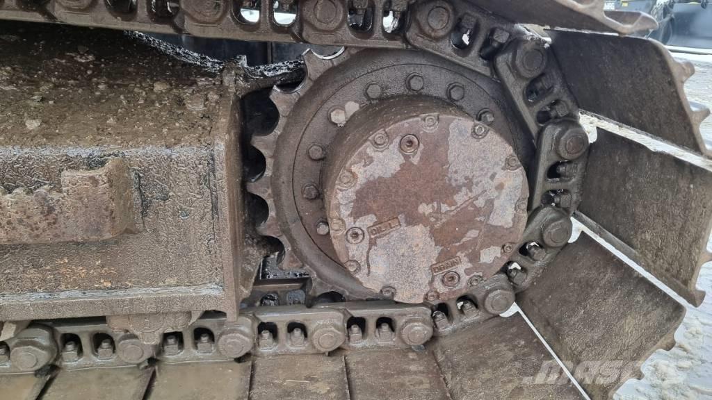 JCB JS 145 LC Telakaivukoneet