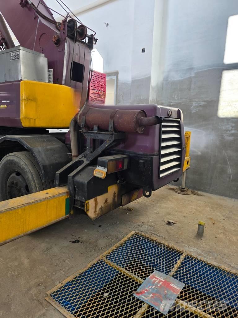 Kato MR 100 RT-nosturit