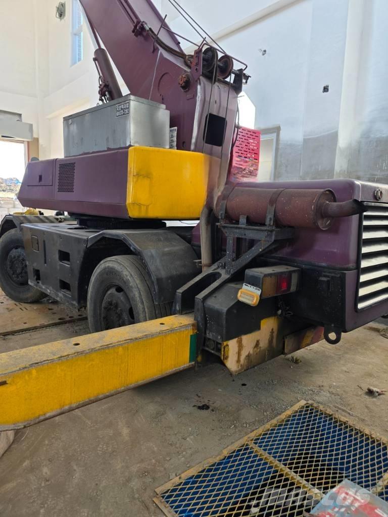 Kato MR 100 RT-nosturit