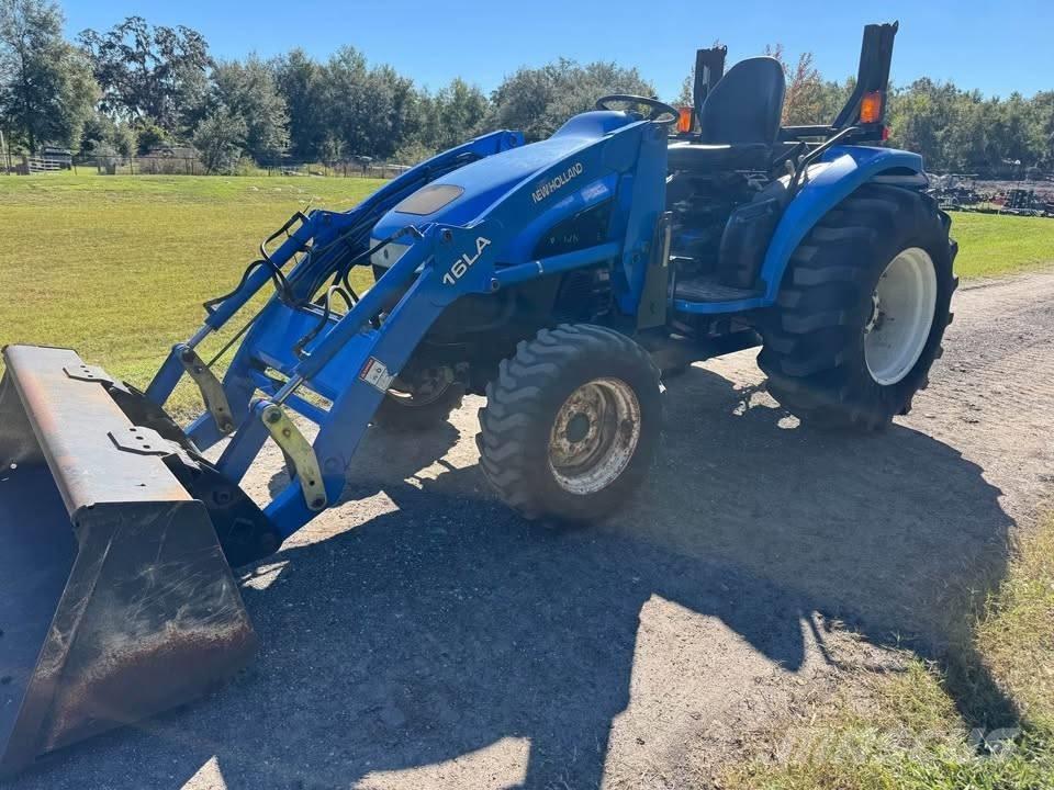 New Holland TC 35 Traktorit