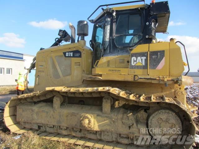 CAT D 7 E Telaketjupuskutraktorit