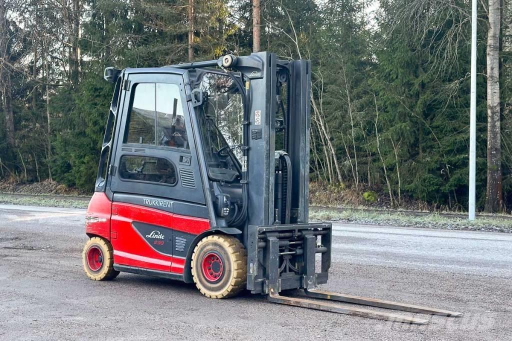 Linde E 30 Sähkötrukit