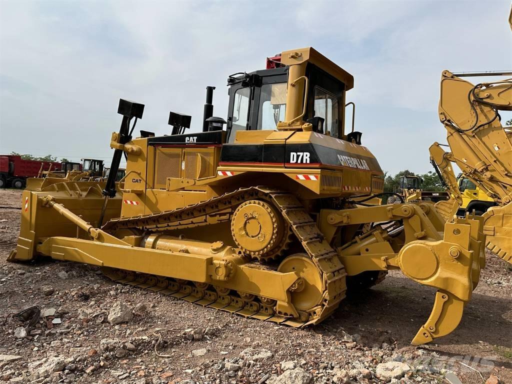 CAT D 7 R Telaketjupuskutraktorit