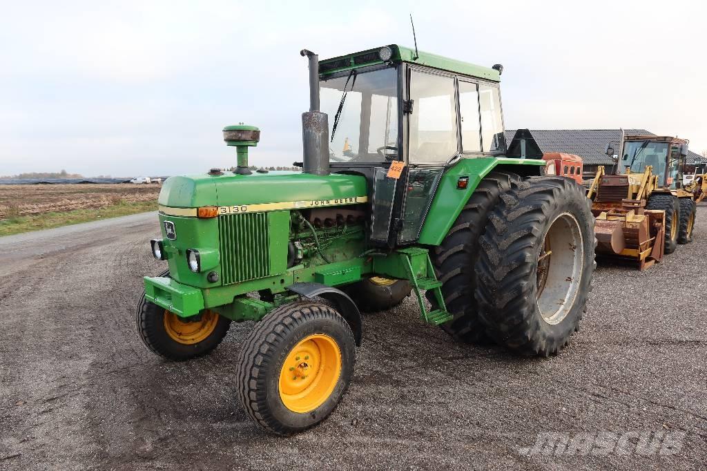 John Deere 3130 Traktorit