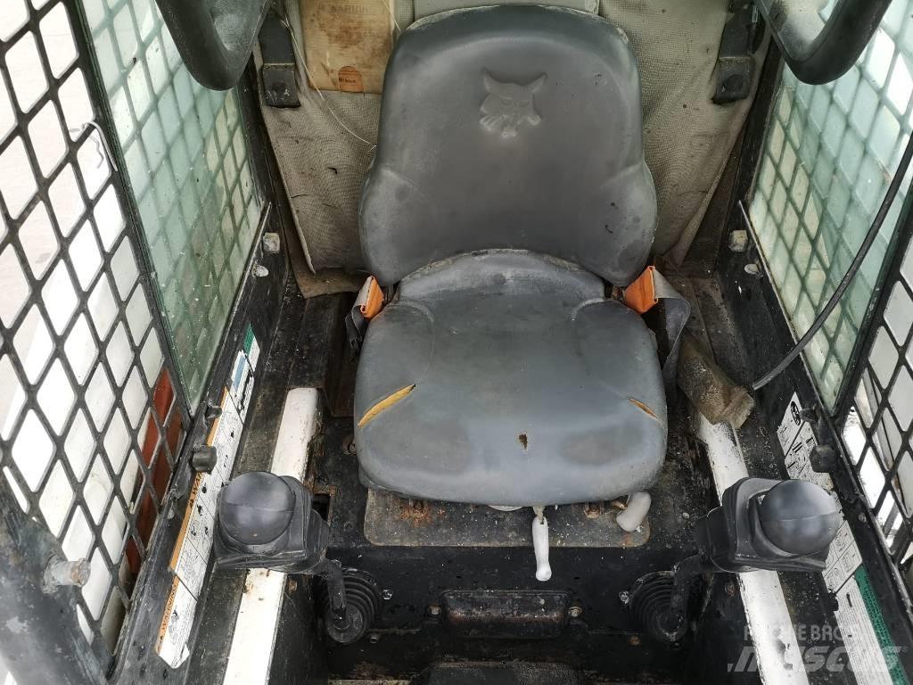 Bobcat T 200 Liukuohjatut kuormaajat