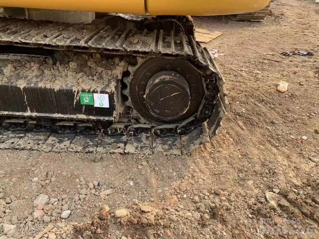 CAT 307 Telakaivukoneet