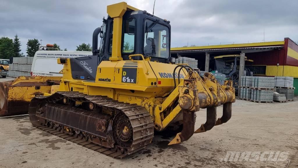 Komatsu D 61 EX-15 Telaketjupuskutraktorit