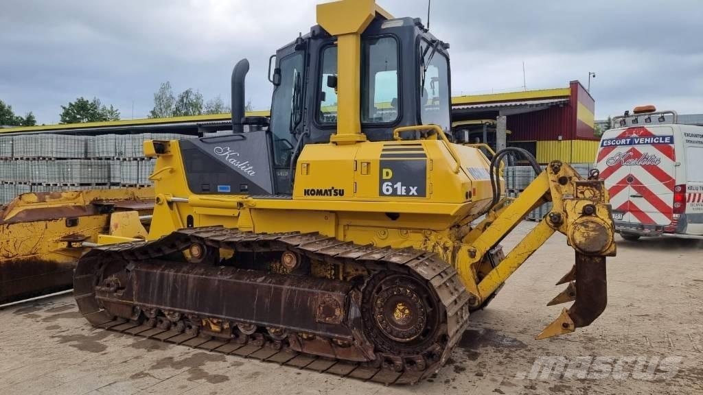 Komatsu D 61 EX-15 Telaketjupuskutraktorit