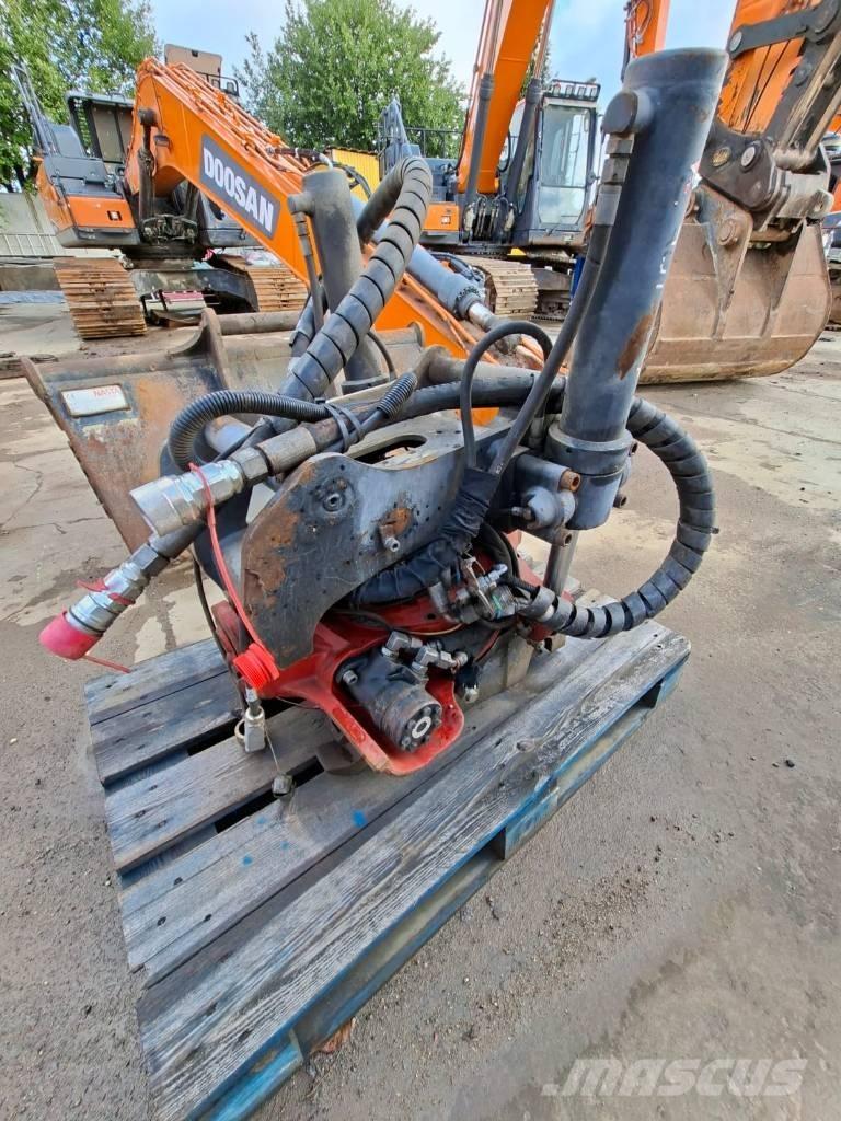 Doosan DX140W-5 Pyöräkaivukoneet