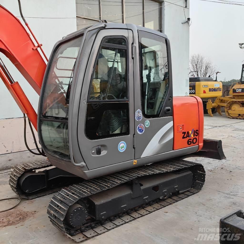 Hitachi ZX 60 Minikaivukoneet < 7t