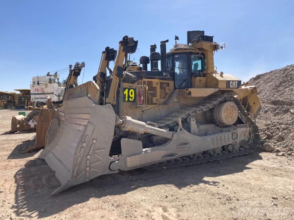 CAT D 11 T Telaketjupuskutraktorit
