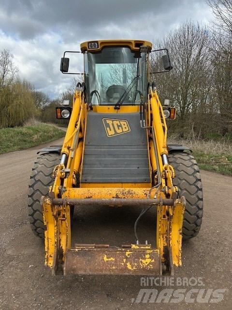 JCB 411 B Pyöräkuormaajat