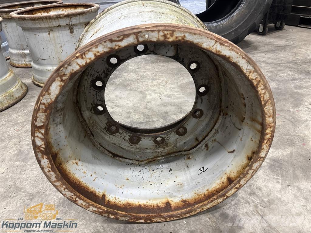Valmet 890 20x26,5 Renkaat ja vanteet
