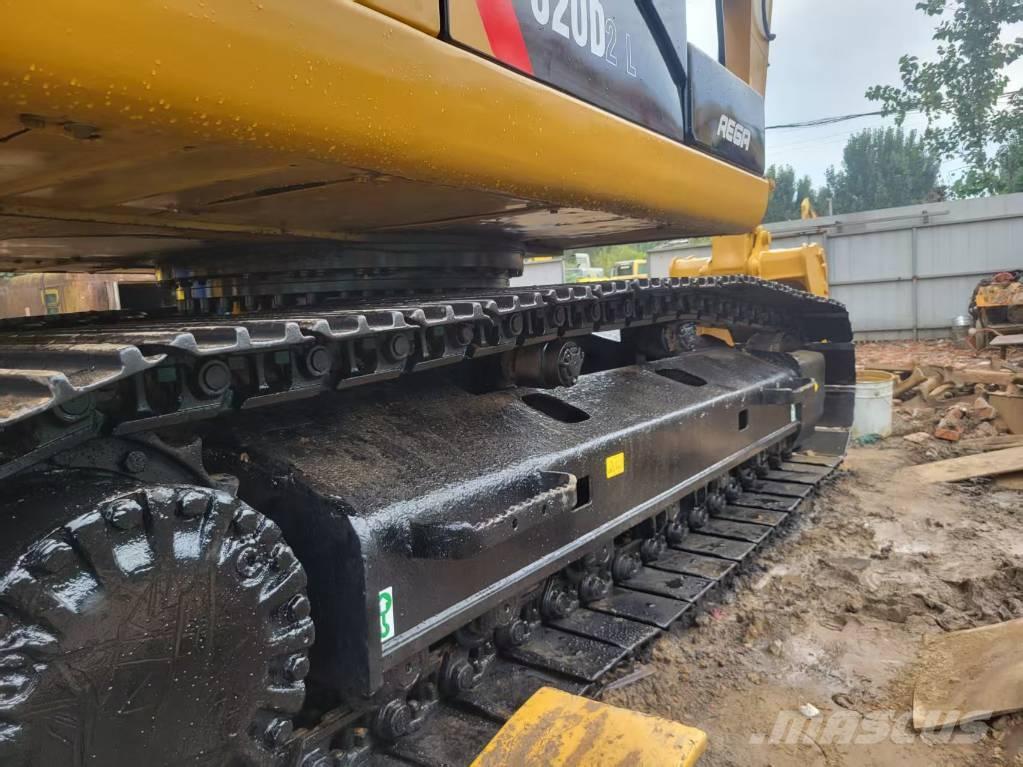 CAT 320 D L Telakaivukoneet