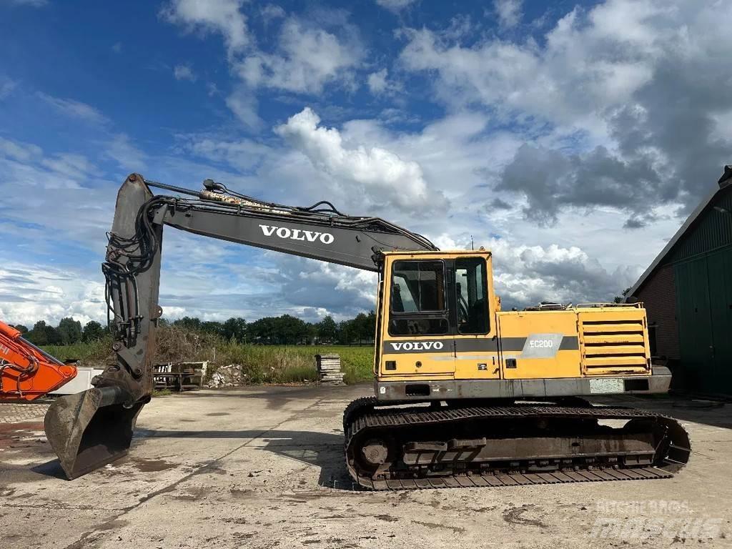 Volvo EC200 Telakaivukoneet