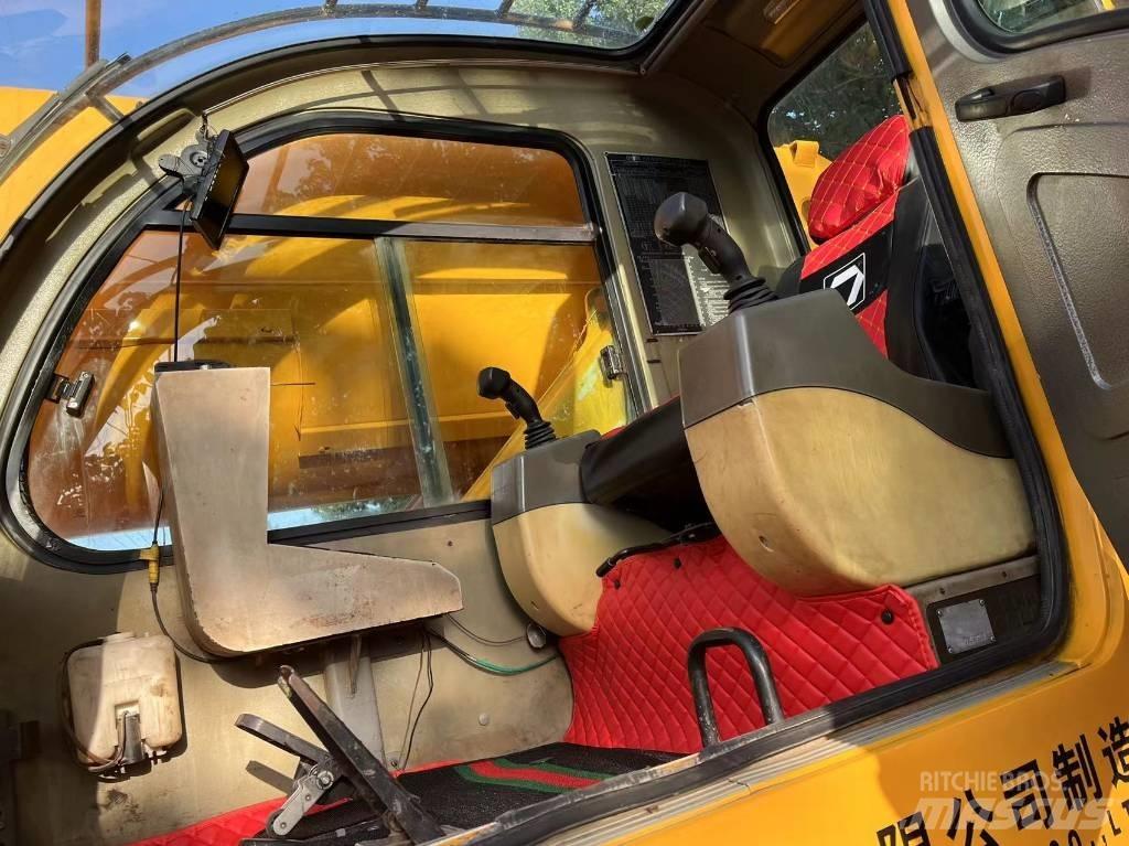 XCMG QY70KA Mobiilinosturit