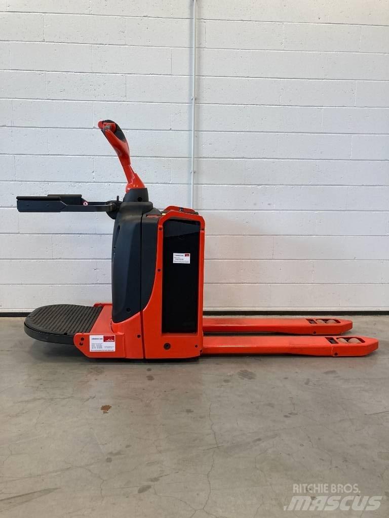 Linde T16P/1151-02 Lavansiirtotrukit ajotasolla