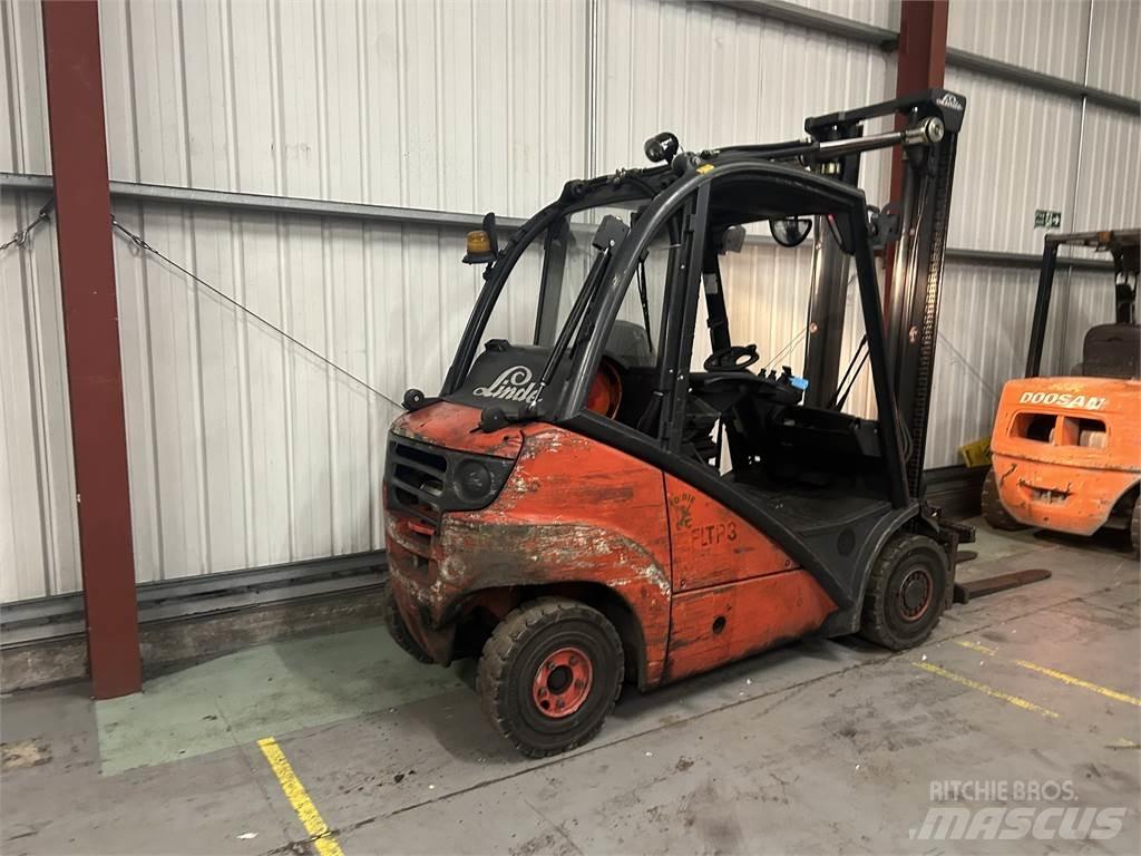 Linde H25T Nestekaasutrukit
