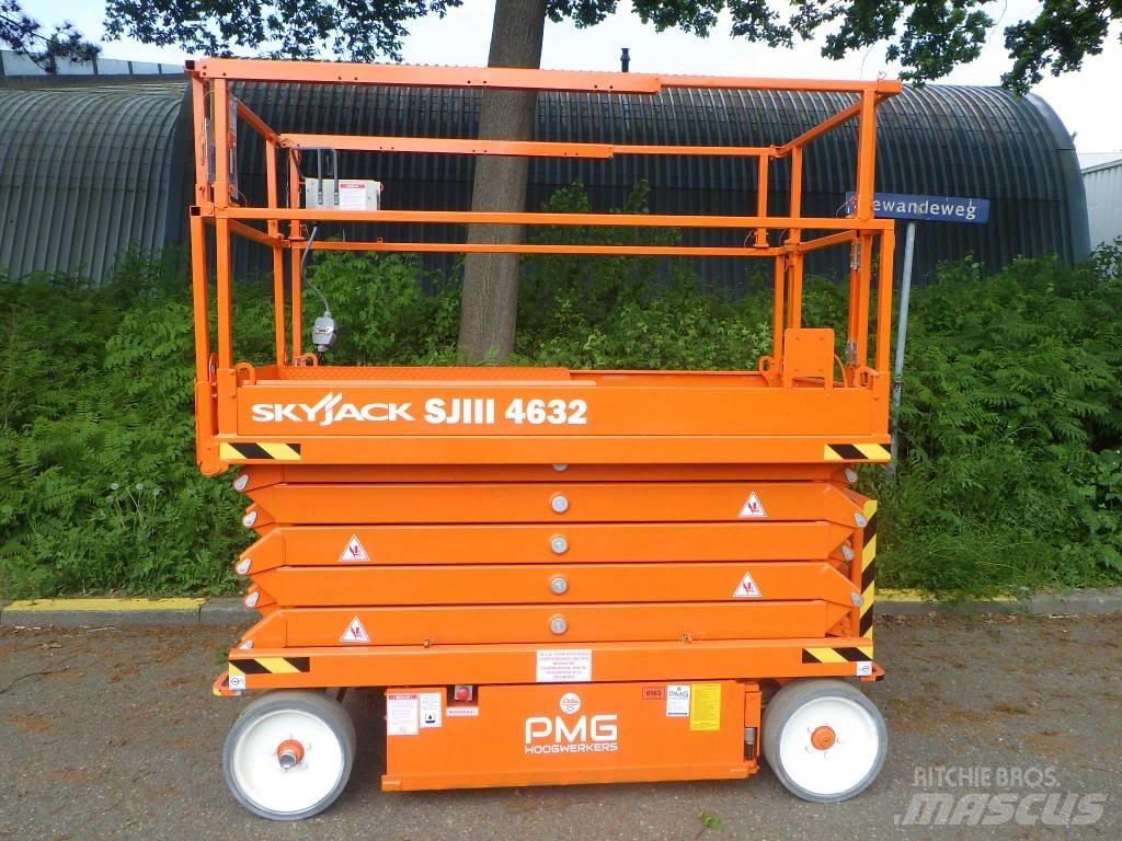 SkyJack SJ4632 Saksilavat